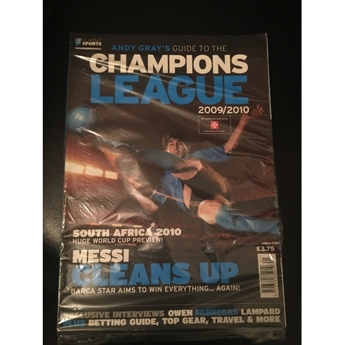 190 - ANDY GRAY'S GUIDE TO THE CHAMPION'S LEAGUE YEAR 2009/2010 COLLECTABLE BOOK IN PROTECTIVE SLEEVE  (19... 