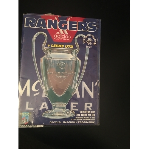 187 - GLASGOW RANGERS VRS LEEDS UTD 1992 EUROPEAN CUP MATCH COLLECTABLE PROGRAMME IN PROTECTIVE SLEEVE