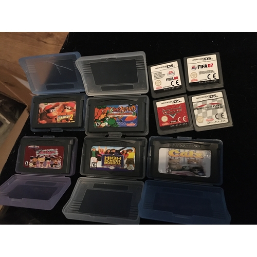 200J - FIVE GAMEBOY ADVANCE PLUS FOUR NINTENDO D.S.GAMES UNBOXED 
GOOD CONDITION