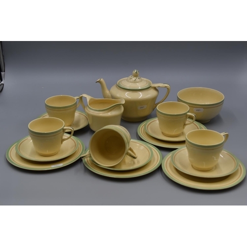 46 - LOVELY Victorian 18 Piece Tea Set with Teapot, Milk Jug and Sugar Bowl This is a cracking set