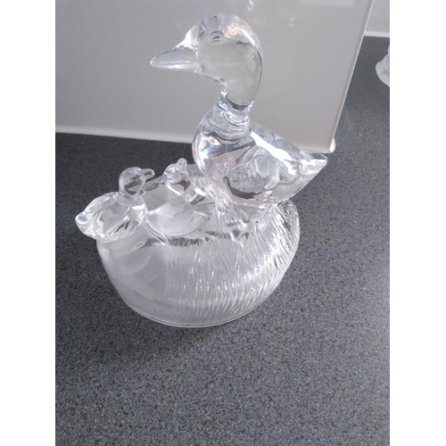 200K - LOVELY GLASS DUCKS ORNAMENT PERFECT