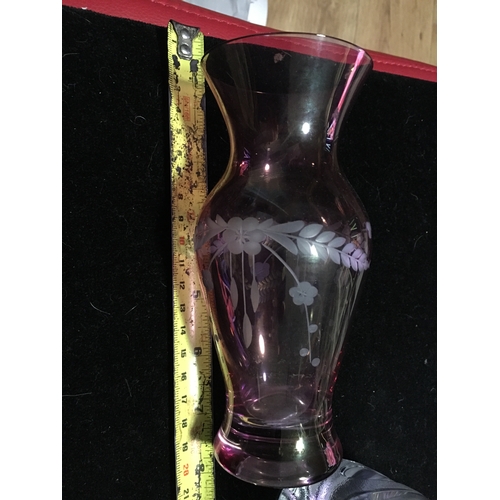 111 - LOVELY TALL CRANBERRY GLASS ETCHED VASE 22CM