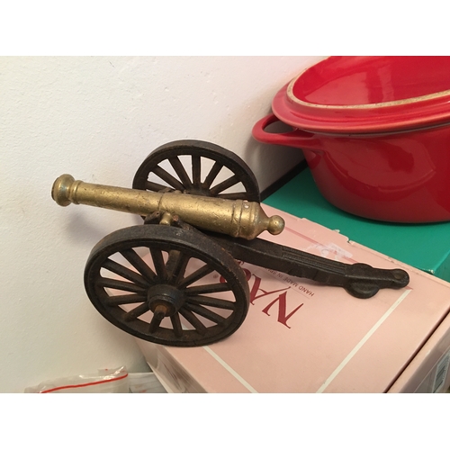 54 - FABULOUS BRASS AND CAST CANON