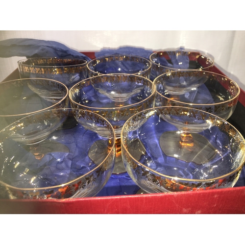 131 - LOVELY SET OF 8 VINTAGE GILDED GLASS FOOTED TRIFLE DISHES