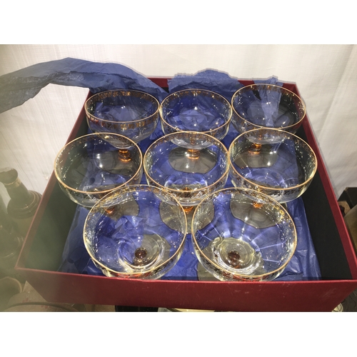 131 - LOVELY SET OF 8 VINTAGE GILDED GLASS FOOTED TRIFLE DISHES