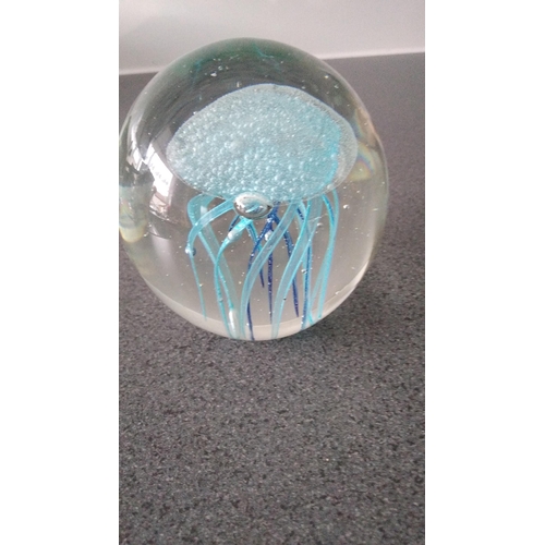 1030 - LARGE JELLYFISH PAPERWEIGHT