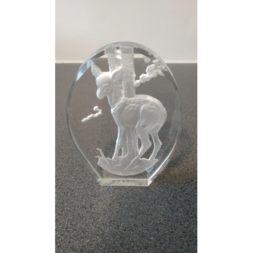 1038 - DANBURY MINT CRYSTAL ANIMAL SCULPTURE