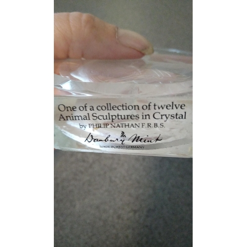 1041 - DANBURY MINT CRYSTAL ANIMAL SCULPTURE