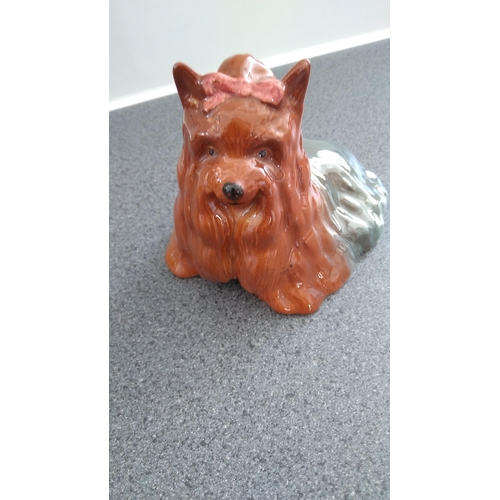 275 - LOVELY VINTAGE BESWICK DOG FIGURE 6CM TALL