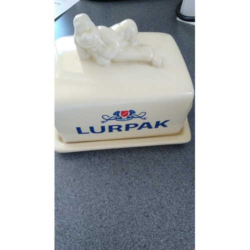 419 - FOUR PIECE LURPAK COLLECTION INCLUDING TOAST RACK, BUTTER DISH AND TWO BOXED EGG CUPS