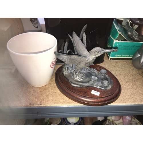 333 - VERY VERY NICE QUALITY METAL KINGFISHER WITH FISH IN MOUTH ON PLINTH