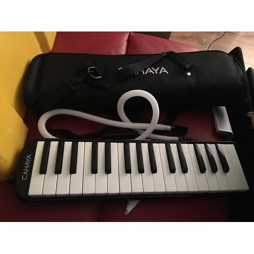 155 - FANTASTIC NEW CAHAYA Melodica Instrument 32 Key AIR Piano