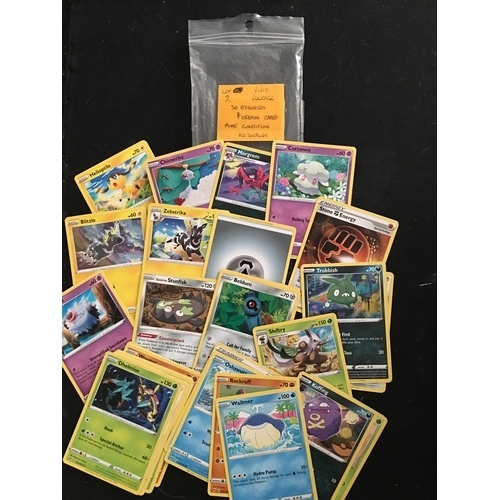 194 - GREAT SELECTION OF 30 POKEMON CARDS IN MINT CONDITION