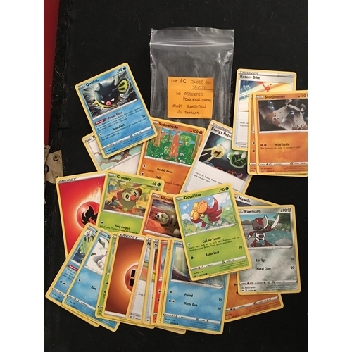 198 - GREAT SELECTION OF 30 POKEMON CARDS IN MINT CONDITION