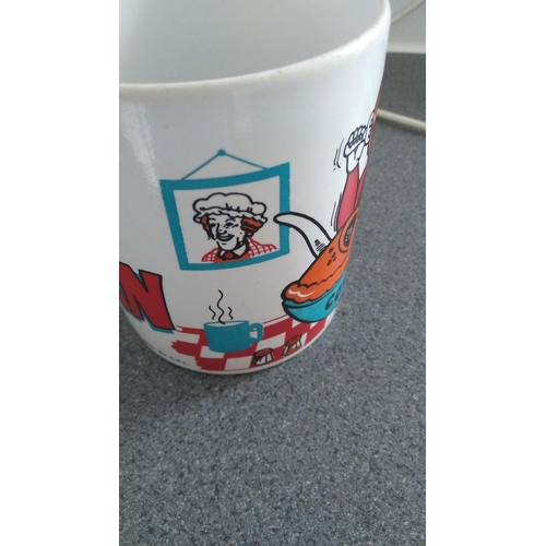 390 - DESPERATE DAN COW PIE MUG