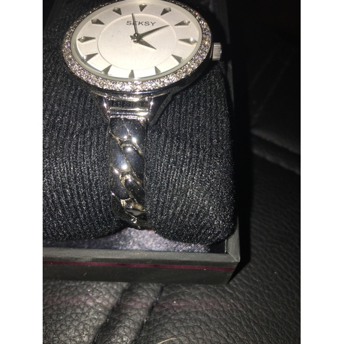 280H - LOVELY BOXED  Seksy 2070 Women's Stainless Steel Band Watch TICKING AWAY NICELY