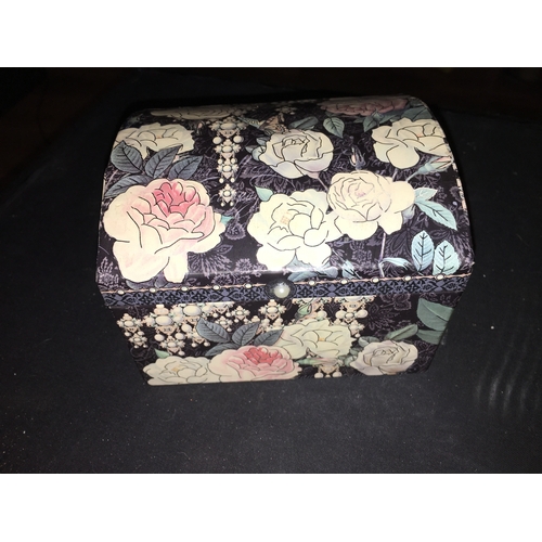 280N - VINTAGE BOX WITH UNCHECKED COSTUME JEWELLERY