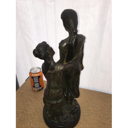 338 - LOVELY VINTAGE TALL BRONZE EFFECT ELEGANT MOTHER AND YOUNG WOMAN FIGURINE 30CM Lovely condition