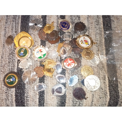 264 - ASSORTMENT OF 39 BADGES