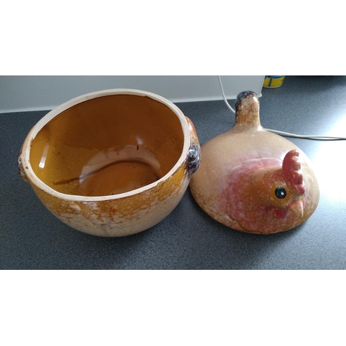 601 - LIDDED CHICKEN POT