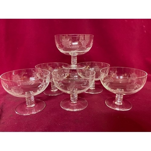 200N - 6 Antique etched comport glasses