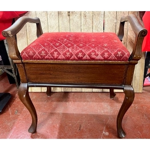 57 - LOVELY VINTAGE PIANO STOOL