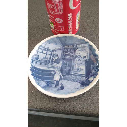 408 - LOVELY DUTCH BLUE AND WHITE PLATE