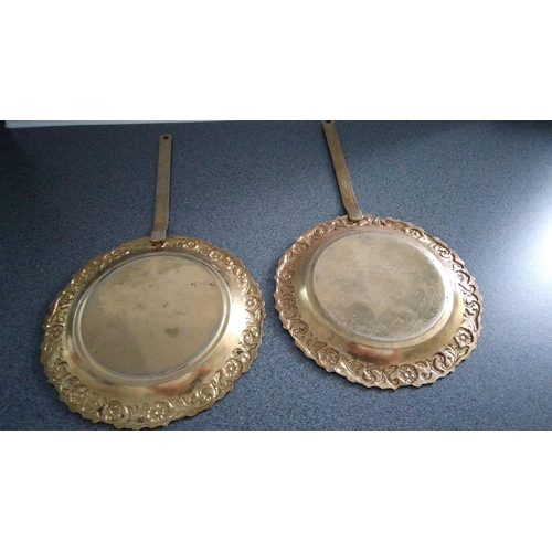 451 - PAIR OF BRASS HORSE WALL HANGINGS