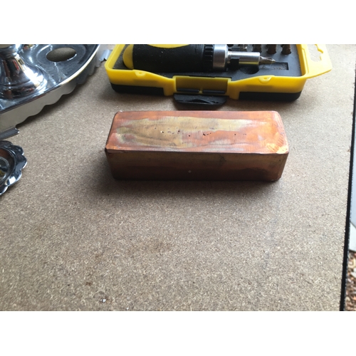 58 - CRACKING COPPER INGOT