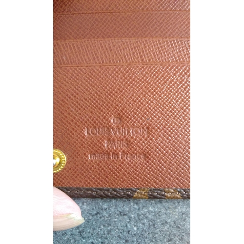 480 - L V  PURSE PARIS 
No authenticity