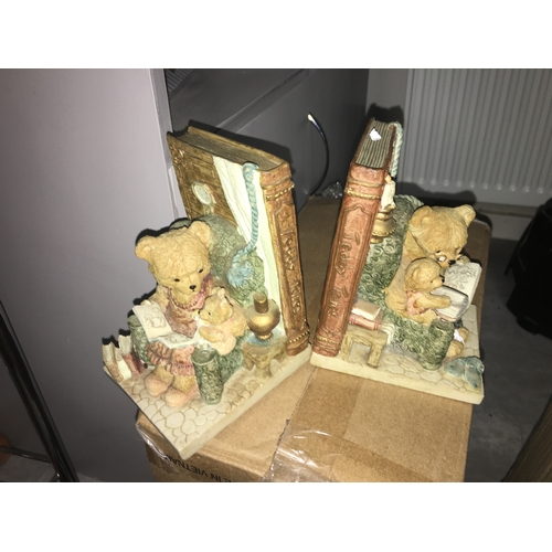 386 - PAIR OF BEAR BOOK ENDS