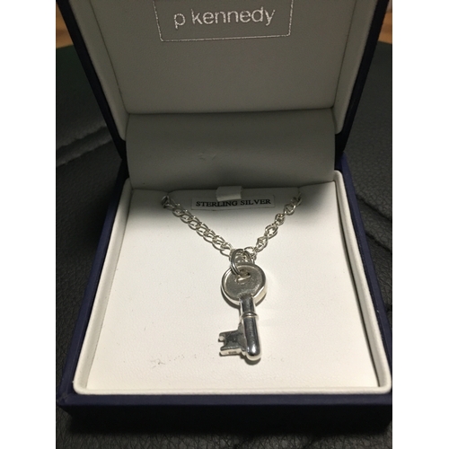 205 - Lovely Silver Necklace With Key Pendant In Presentation Box