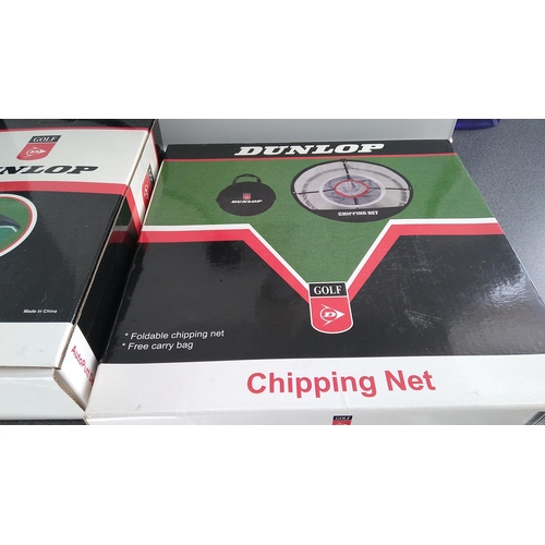 512 - BOXED DUNLOP AUTO PUTT DEVICE AND BOXED DUNLOP CHIPPING NET