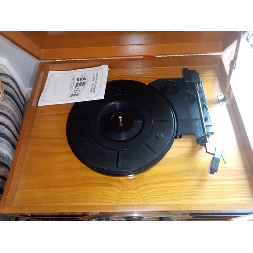 33 - NEW RECORD AND CASSETTE PLAYER VINTAGE STYLE