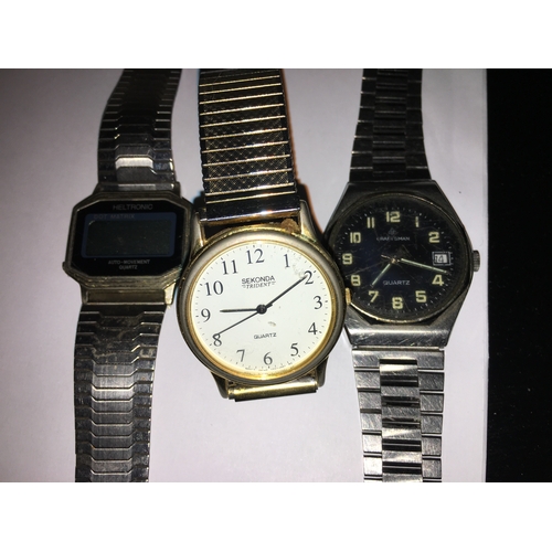 200I - LOVELY SELECTION OF THREE QUALITY VINTAGE WATCHES INCLUDING SEKONDA, CRAFTSMAN ETC