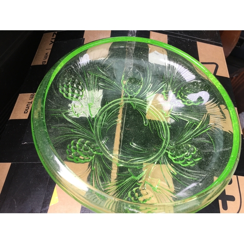 319 - LOVELY URANIUM GLASS FRUIT BOWL