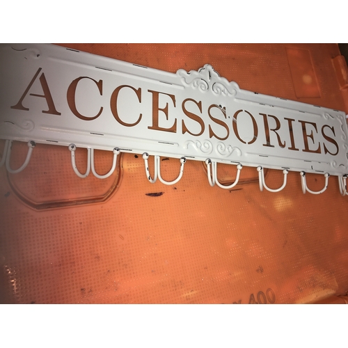 45 - METAL ACCESSORIES HANGING COAT SIGN