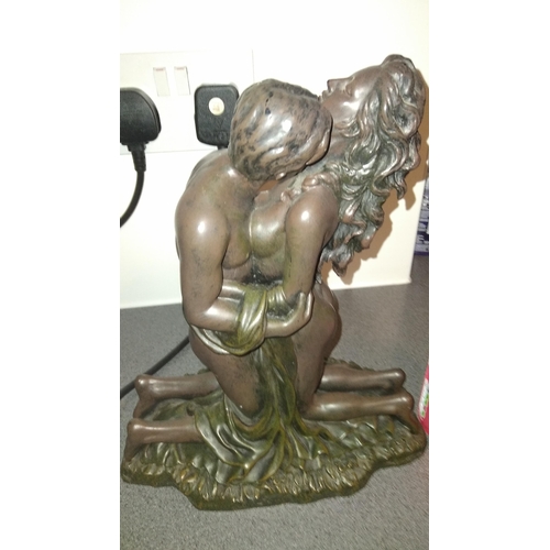 407 - VERY HEAVY LOVERS FIGURE