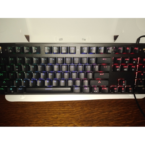 200A - NEW BOXED Magcubic Wired Mechanical Gaming Keyboard WORKING ORDER, IDEAL XMAS PRESENT