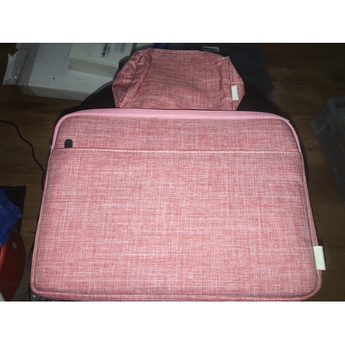 200Z - NEW BAGGED  Inateck 13 Inch Laptop Case Sleeve Compatible with MacBook Air M1 IN PINK