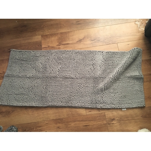 81 - NEW BAGGED  XIYUNTE Grey Bath Mat - 120 x 50cm Chenille Non Slip Bath Mats for Bathroom