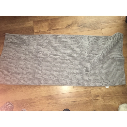 81 - NEW BAGGED  XIYUNTE Grey Bath Mat - 120 x 50cm Chenille Non Slip Bath Mats for Bathroom