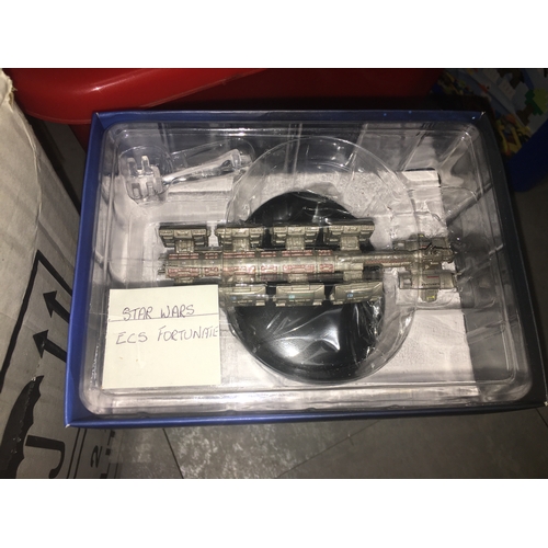 227 - NEW BOXED STAR WARS ECS FORTUNATE PLANE