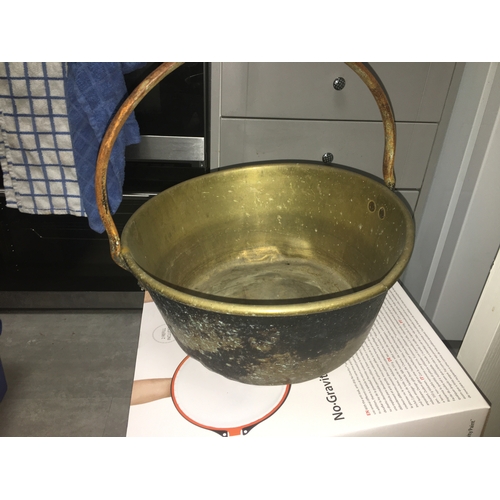 245 - BRASS JELLY PAN