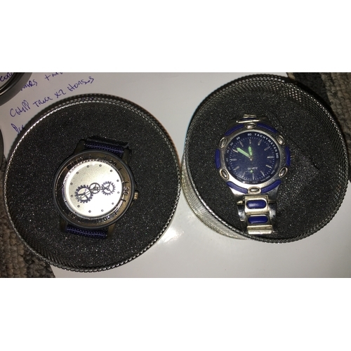 218 - PAIR OF CASED WATCHES