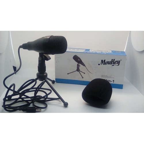 134 - NEW BOXED Moukey USB Microphone