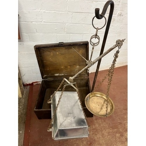 40 - FABULOUS VINTAGE WOODEN CASED BALANCE SCALES