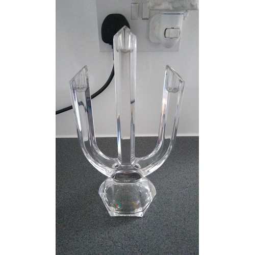 579 - GLASS THREE-PRONGED CANDLE HOLDER