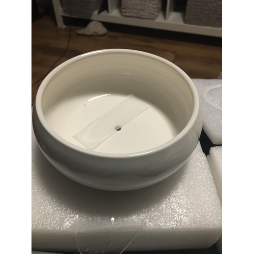 200K - NEW 16.5CM Ceramic White Round Simple Design Succulent Plant Pot 
GRAB A BARGAIN
RRP £14,99