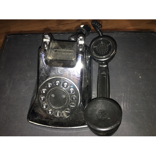 239 - RETRO STYLE PUSH BUTTON PHONE WITH BT FITTING CABLE